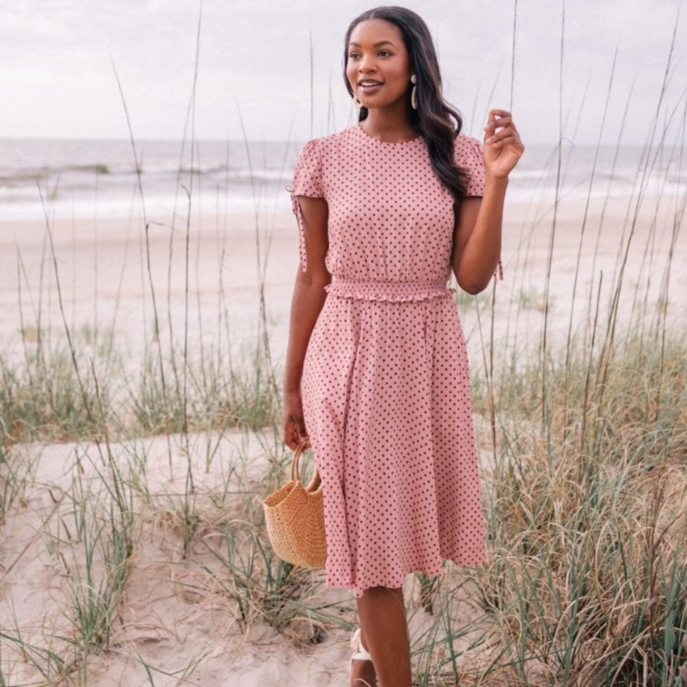 ❗️LASTCALL NWT Gal Meets Glam Corinne Dot Dress - Picture 2 of 14